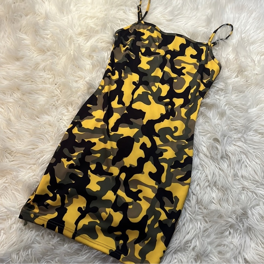 Akira Chicago Black Label Yellow Camo Bodycon Mini Dress